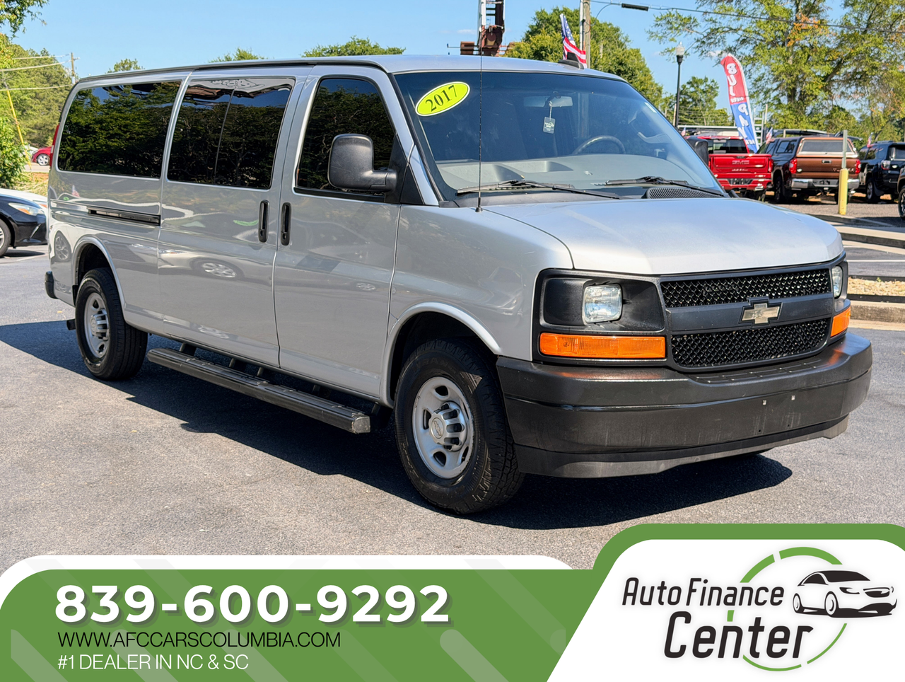 2017 CHEVROLET EXPRESS - CHE125784 — photo 1 of 12