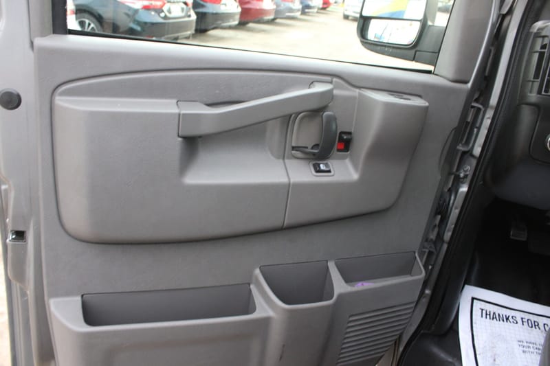 2020 CHEVROLET EXPRESS - CHE255713B