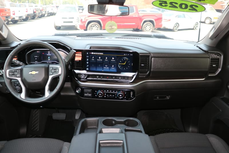 2025 CHEVROLET SILVERADO - CHE261625B