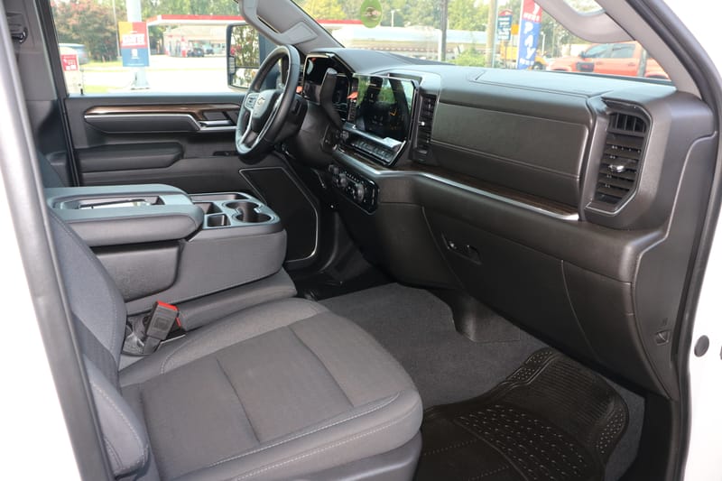 2025 CHEVROLET SILVERADO - CHE261625B