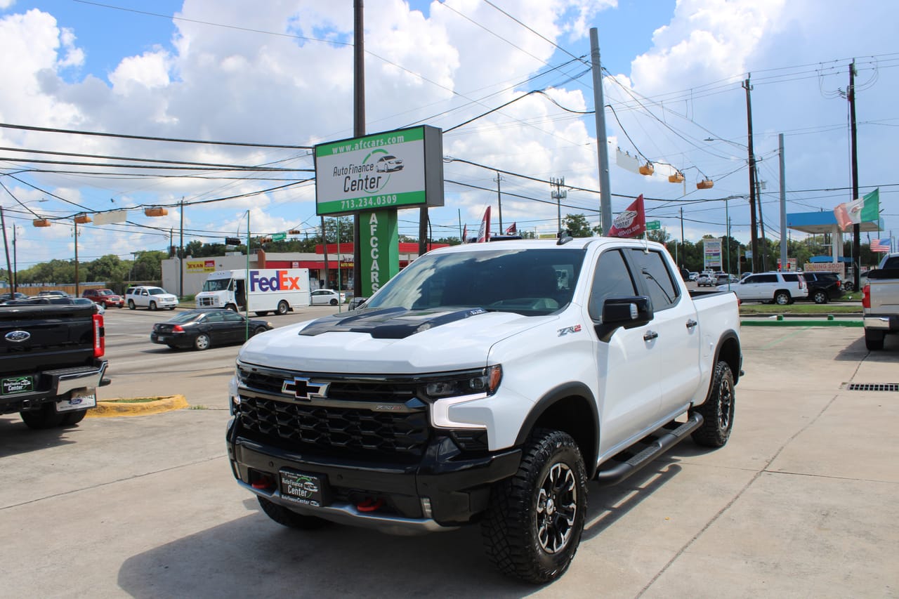 2025 CHEVROLET SILVERADO - CHE278716 — photo 1 of 26