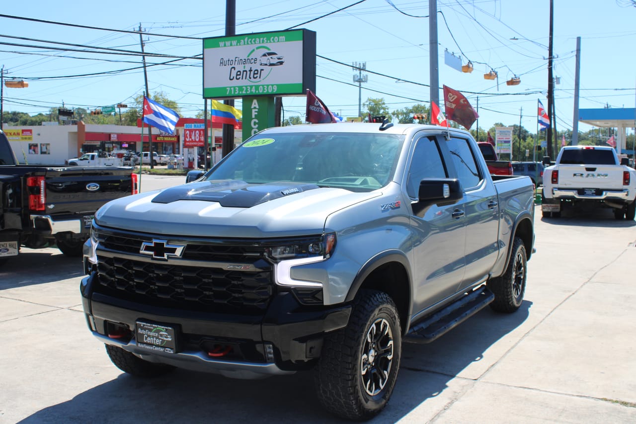 2024 CHEVROLET SILVERADO - CHE348706 — photo 1 of 24