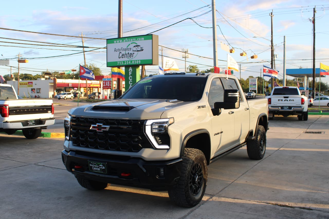 2024 CHEVROLET SILVERADO 2500 - CHE439505 — photo 1 of 24