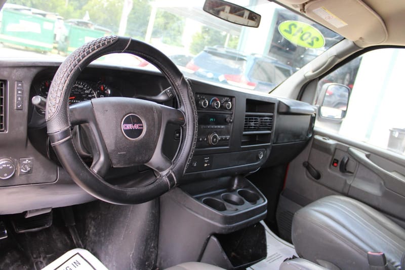 2013 GMC SAVANA - GMC127370C