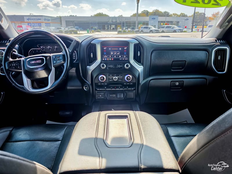 2021 GMC SIERRA SLT - GMC223267B