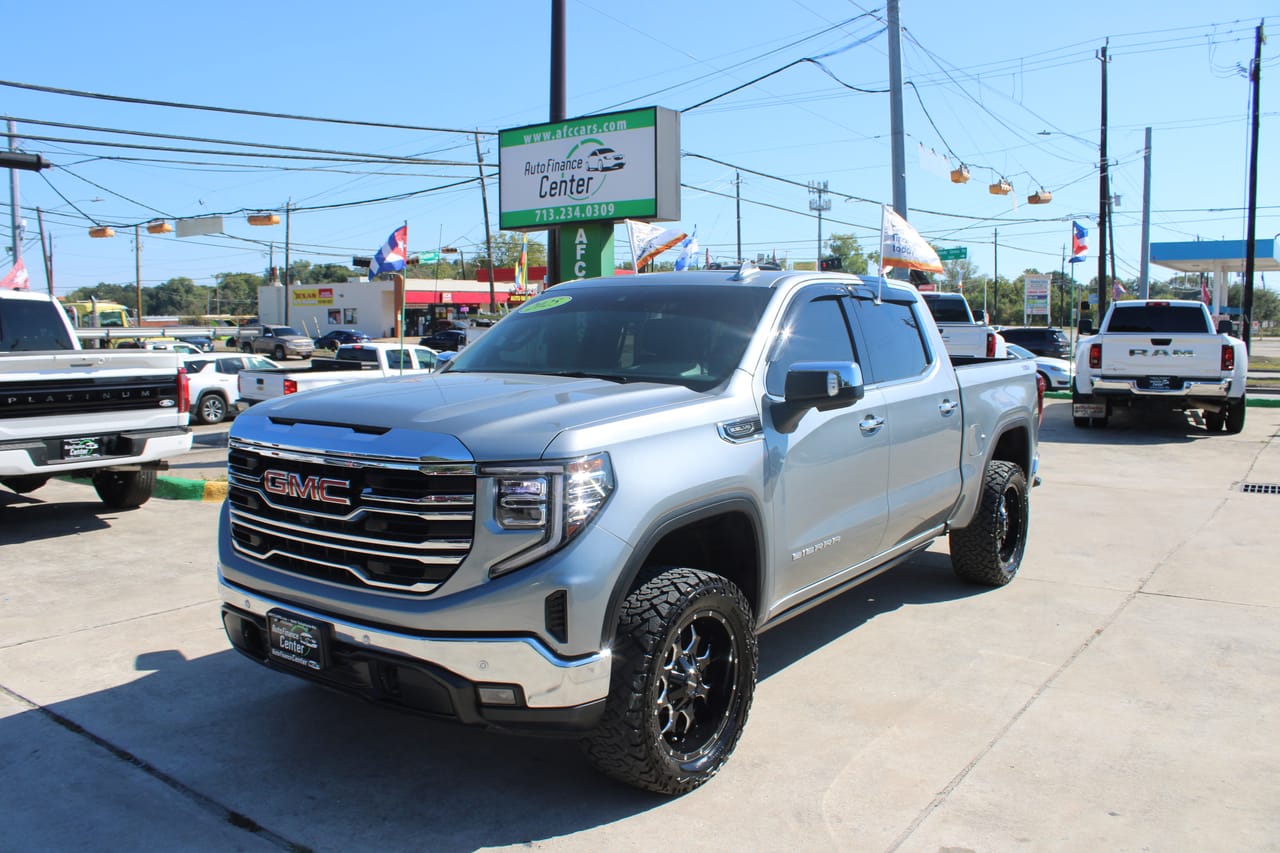 2025 GMC SIERRA 1500 - GMC264521 — photo 1 of 24