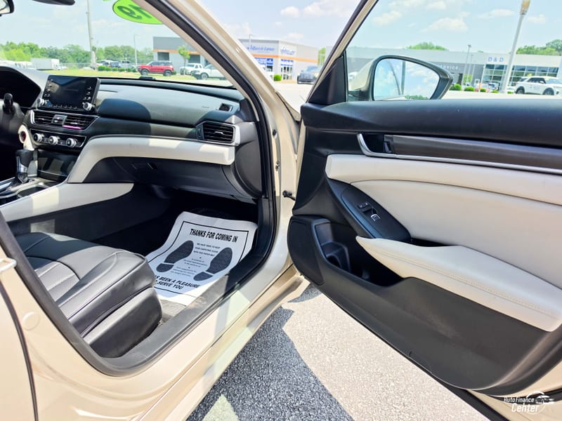 2019 HONDA ACCORD LX - HON006138
