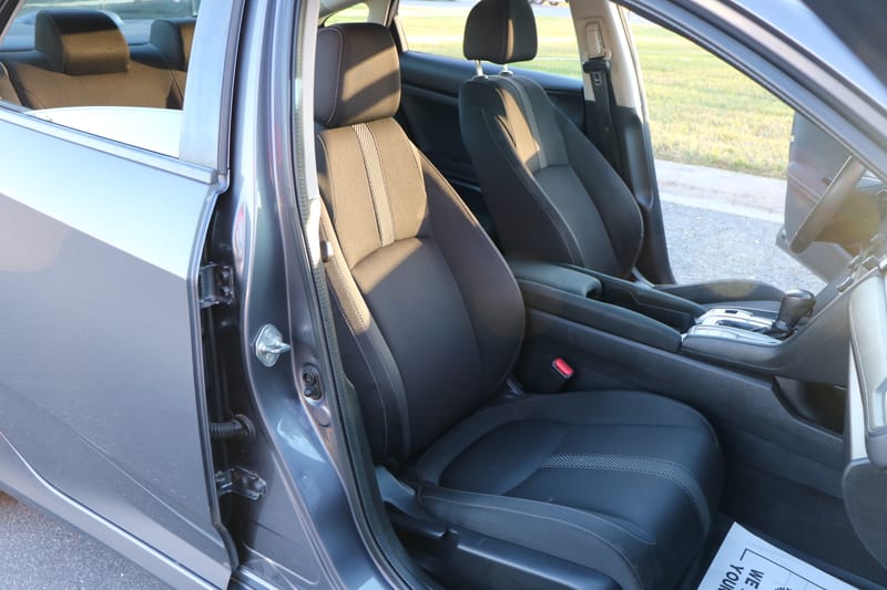 2016 HONDA CIVIC LX - HON006485E
