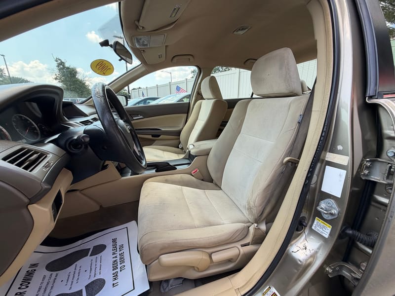 2009 HONDA ACCORD LX - HON024001G