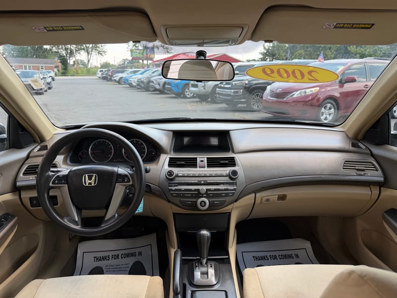 2009 HONDA ACCORD LX - HON024001G