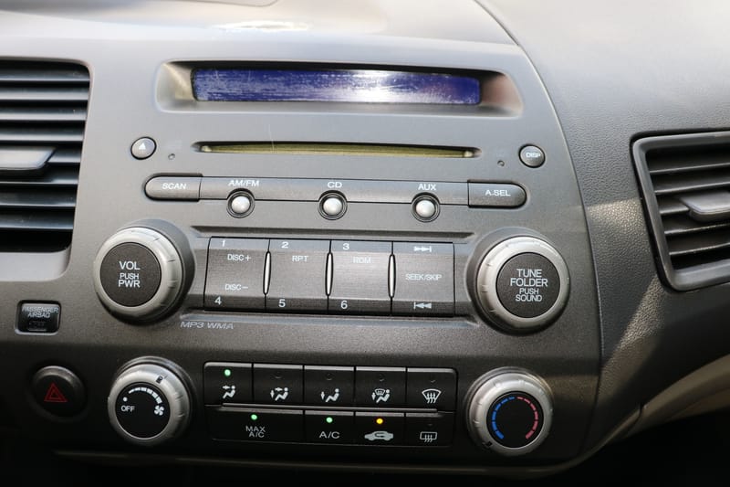 2011 HONDA CIVIC LX - HON033960B