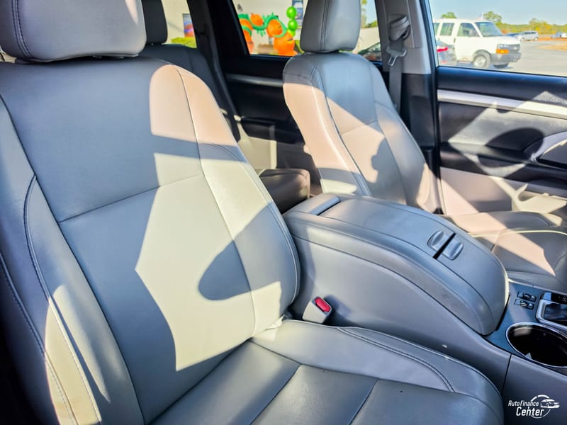 2017 TOYOTA HIGHLANDER XLE - HON524657B