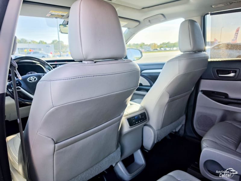 2017 TOYOTA HIGHLANDER XLE - HON524657B