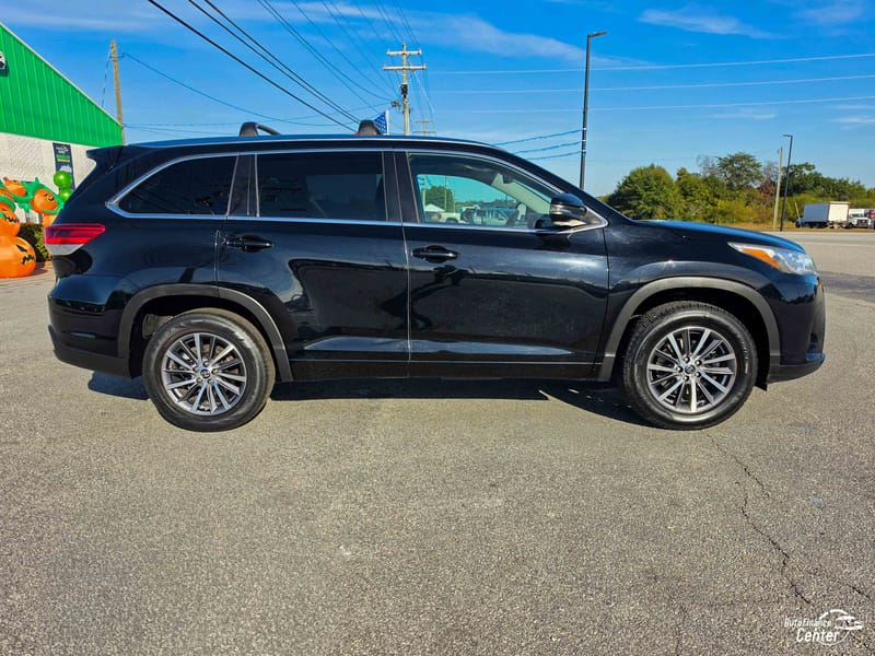 2017 TOYOTA HIGHLANDER XLE - HON524657B