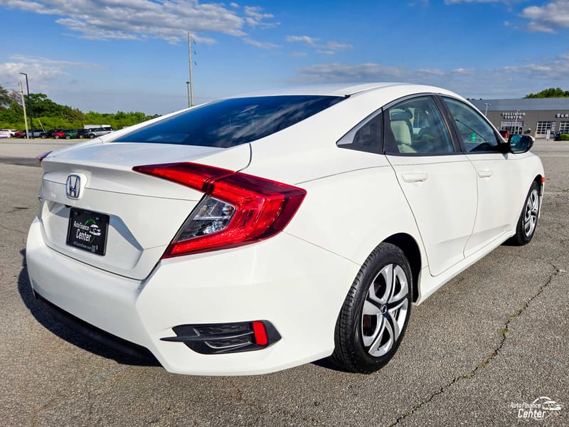 2018 HONDA CIVIC LX - HON556414