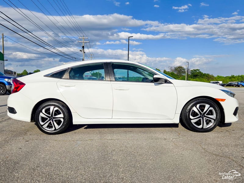 2018 HONDA CIVIC LX - HON556414