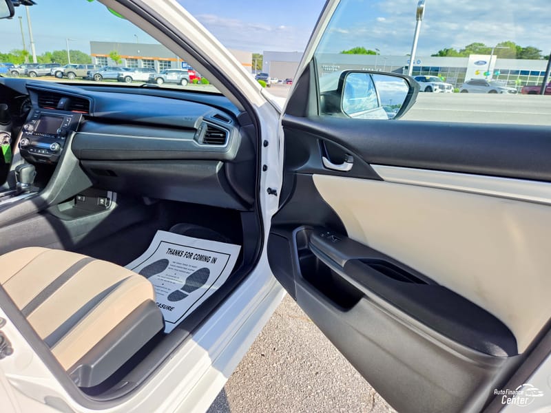 2018 HONDA CIVIC LX - HON556414