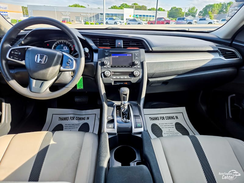 2018 HONDA CIVIC LX - HON556414