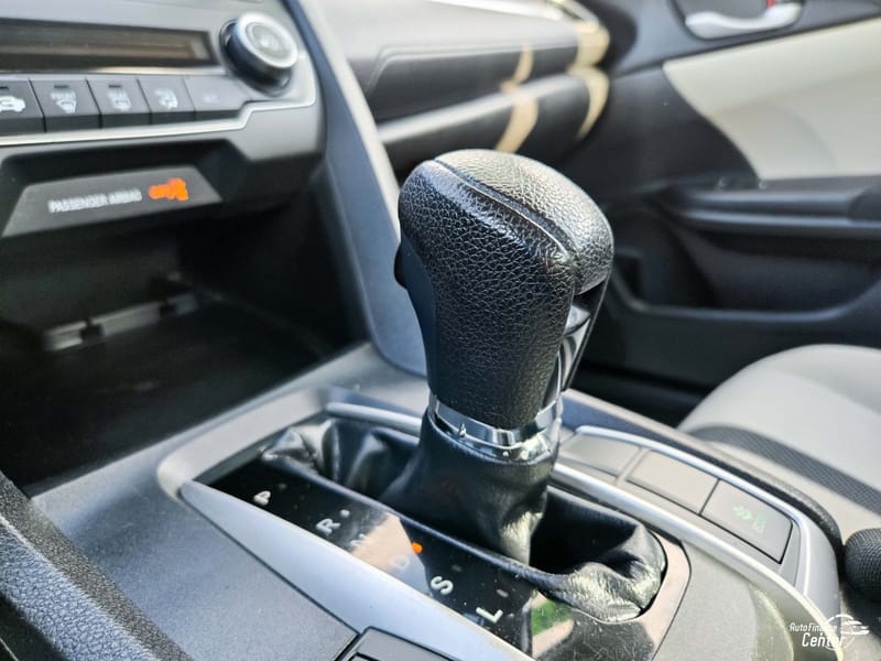 2018 HONDA CIVIC LX - HON556414