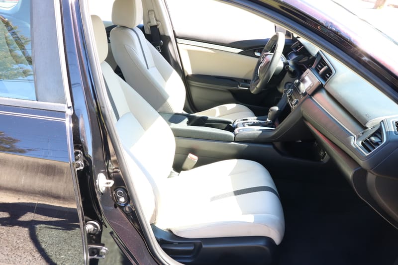 2017 HONDA CIVIC LX - HONE012023