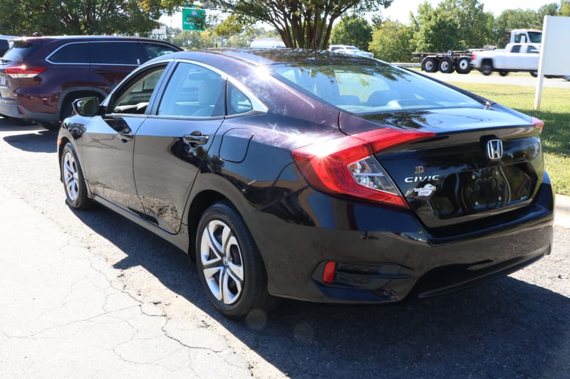 2017 HONDA CIVIC LX - HONE012023