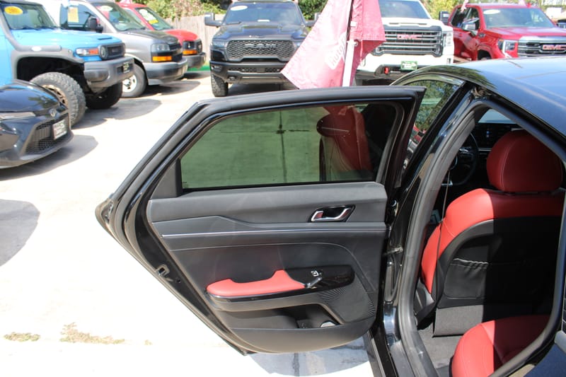 2025 KIA K5 - KIA319200