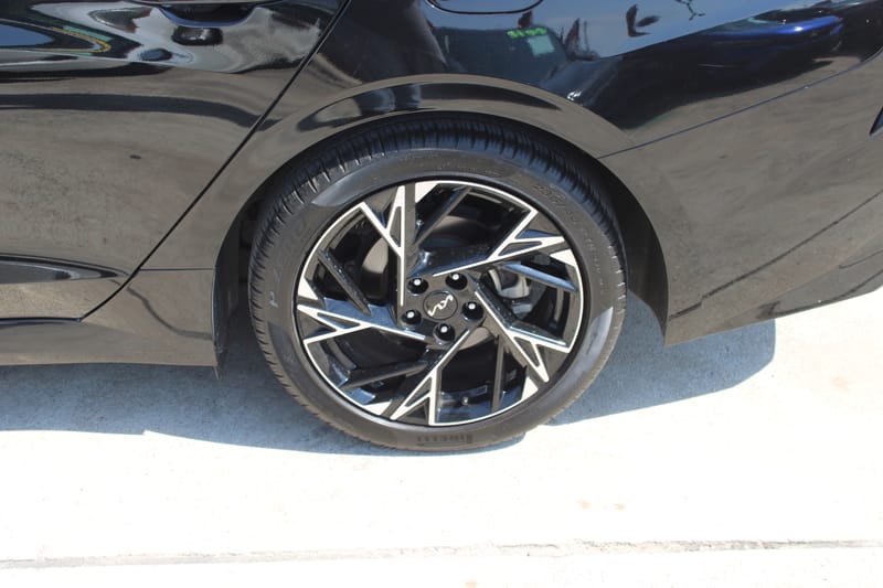 2025 KIA K5 - KIA319200