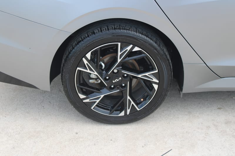 2026 KIA K5 - KIA424366