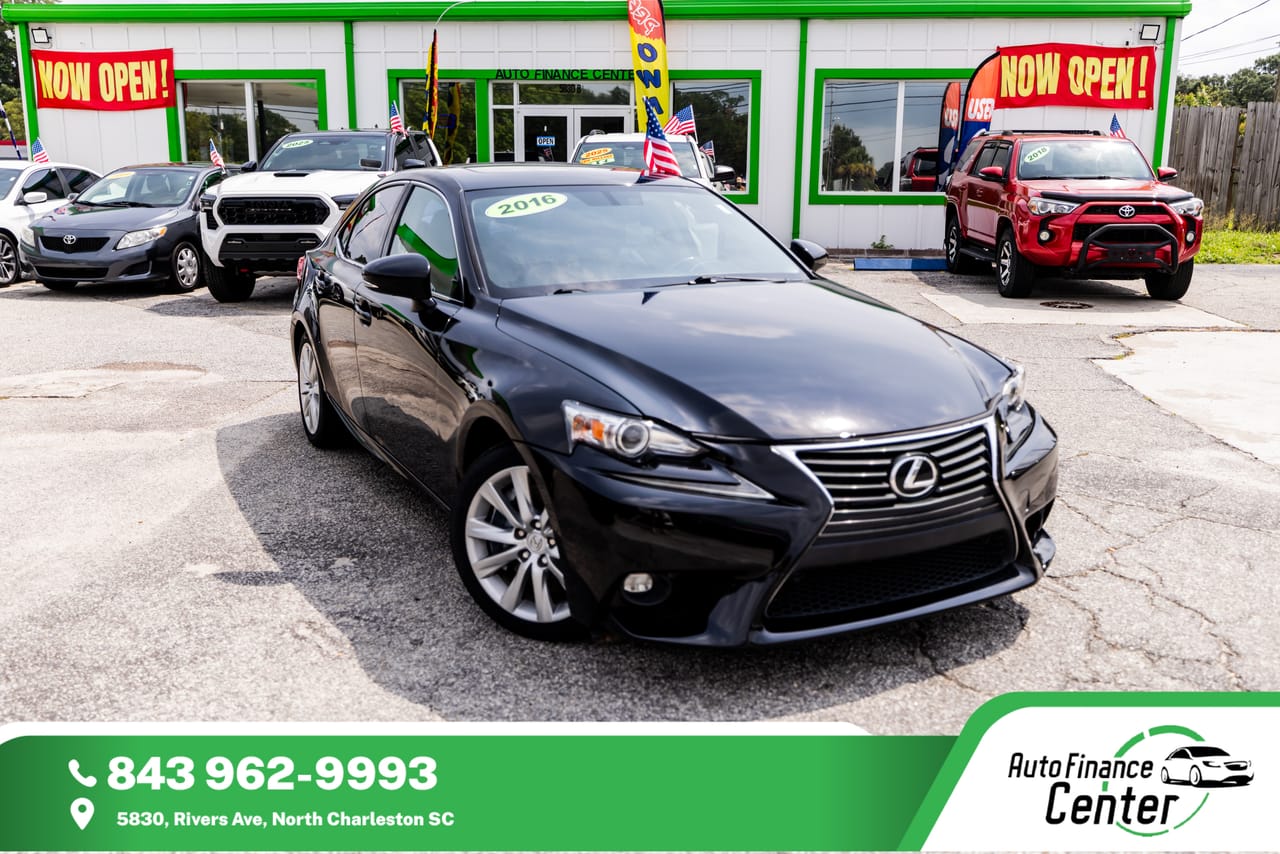 2016 LEXUS IS 200T BASE - LEX018846D — photo 1 of 27