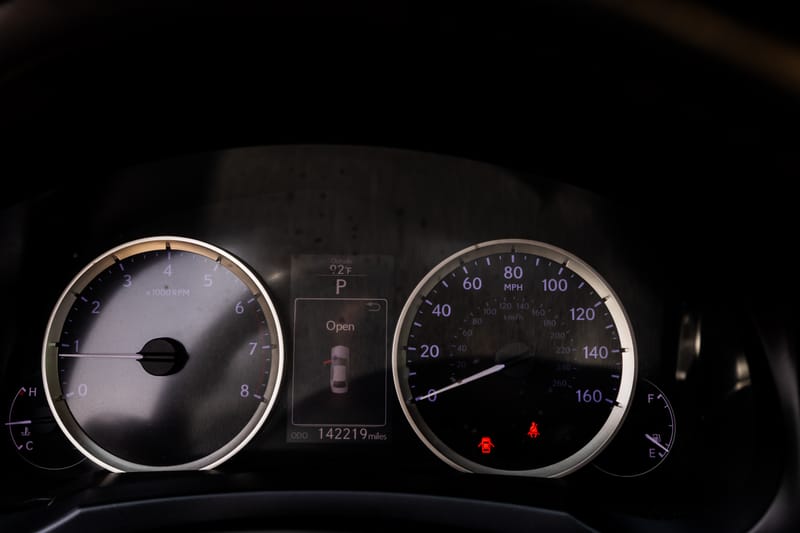 2016 LEXUS IS 200T BASE - LEX018846D