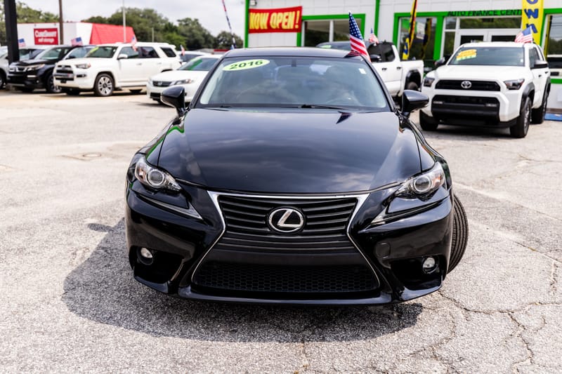 2016 LEXUS IS 200T BASE - LEX018846D
