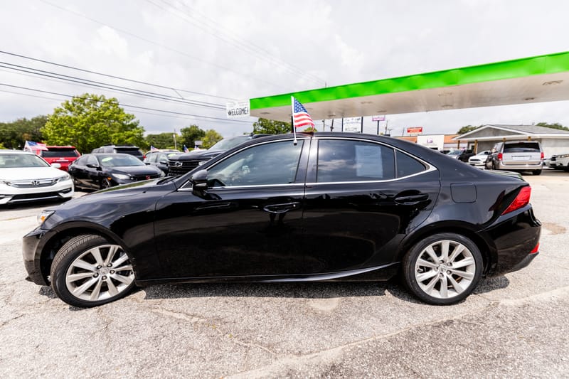 2016 LEXUS IS 200T BASE - LEX018846D