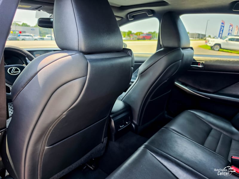 2015 LEXUS IS 250 - LEX064940B