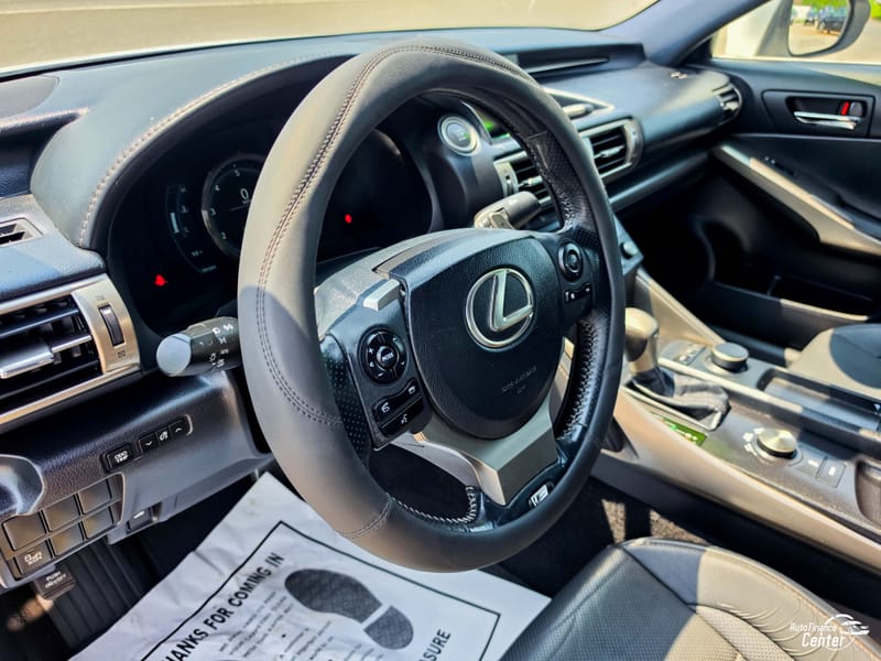 2015 LEXUS IS 250 - LEX064940B