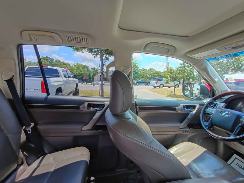 2016 LEXUS GX 460 - LEX121938B