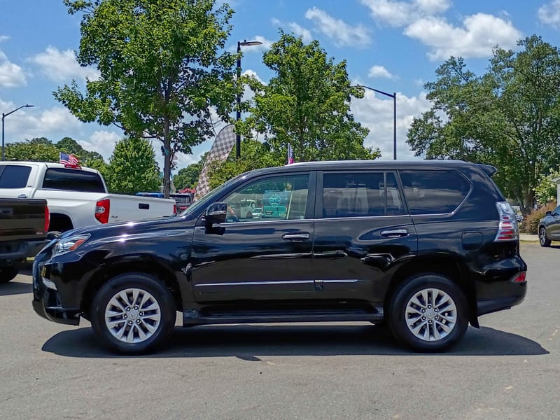 2016 LEXUS GX 460 - LEX121938B