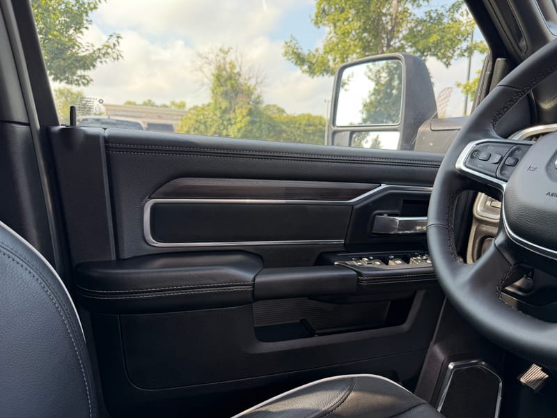 2026 RAM 3500 LARAMIE - RAM152548