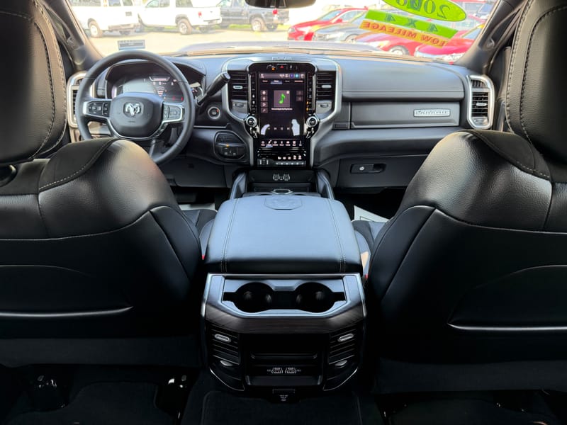 2026 RAM 3500 LARAMIE - RAM152548