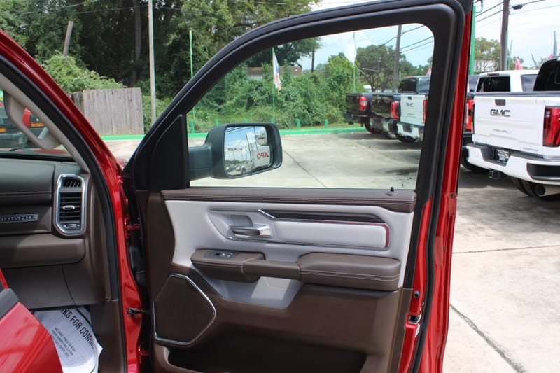 2026 RAM 1500 - RAM300185