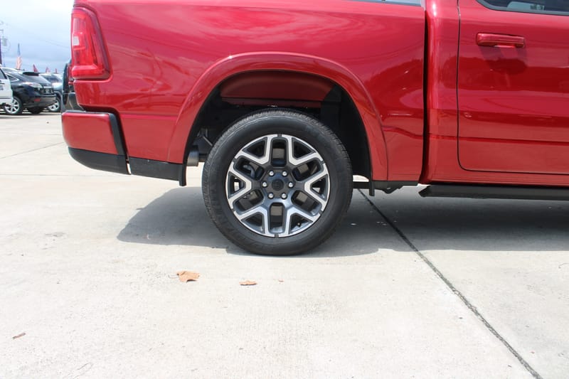 2026 RAM 1500 - RAM300185