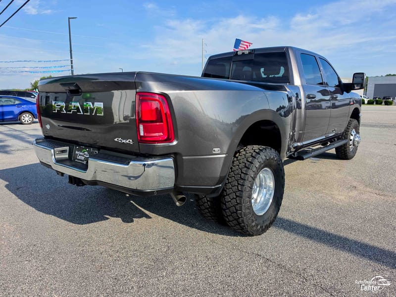 2025 RAM 3500 TRADESMAN - RAM506520