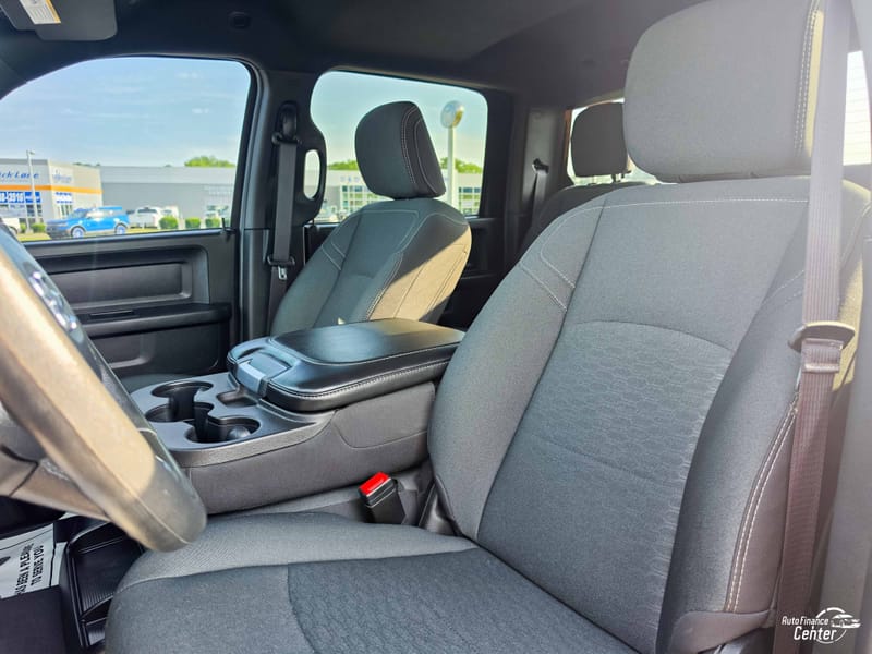 2025 RAM 3500 TRADESMAN - RAM506520