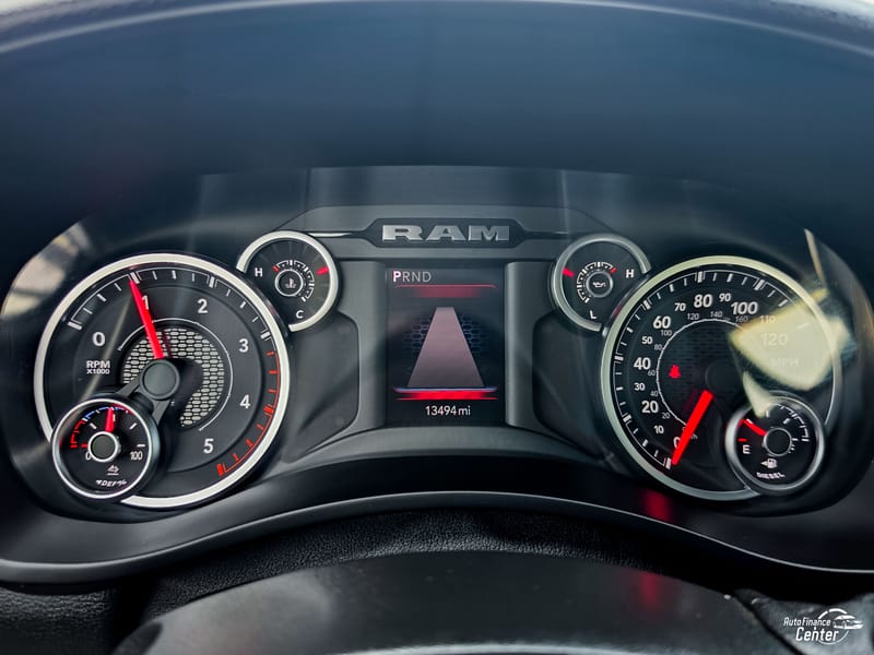 2025 RAM 3500 TRADESMAN - RAM506520