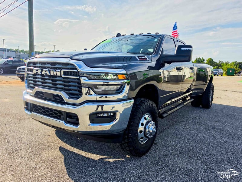 2025 RAM 3500 TRADESMAN - RAM506520