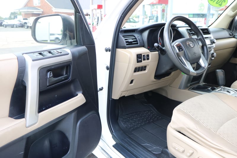 2010 TOYOTA 4RUNNER SR5 - TOY002053
