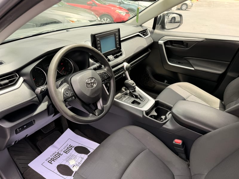 2019 TOYOTA RAV4 LE - TOY006495B