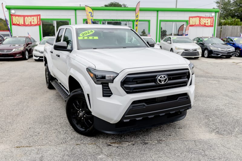 2024 TOYOTA TACOMA SR - TOY010655