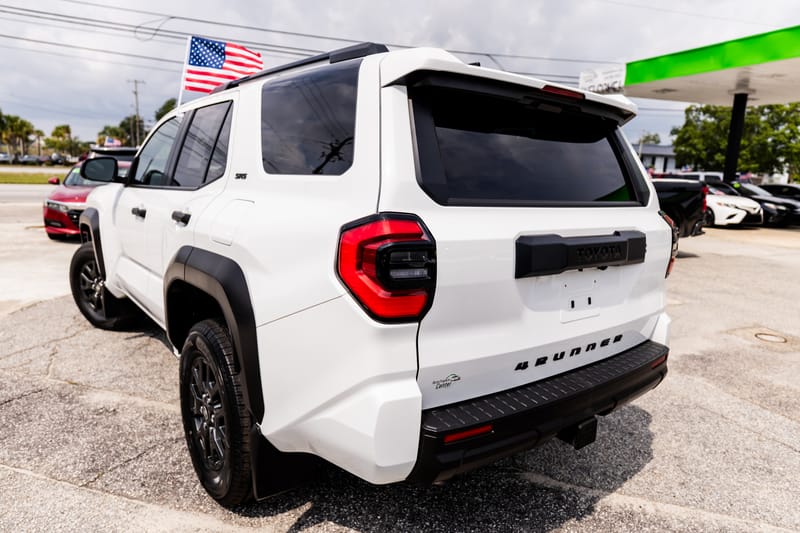 2025 TOYOTA 4RUNNER SR5 - TOY011727