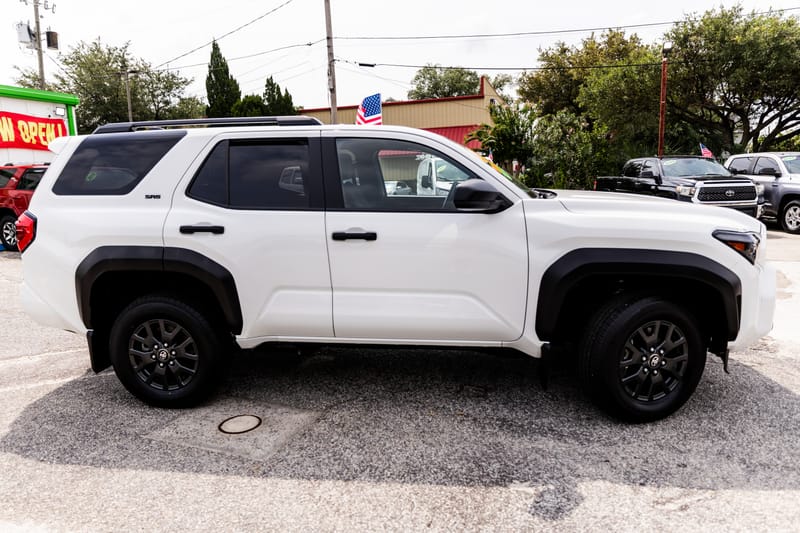 2025 TOYOTA 4RUNNER SR5 - TOY011727