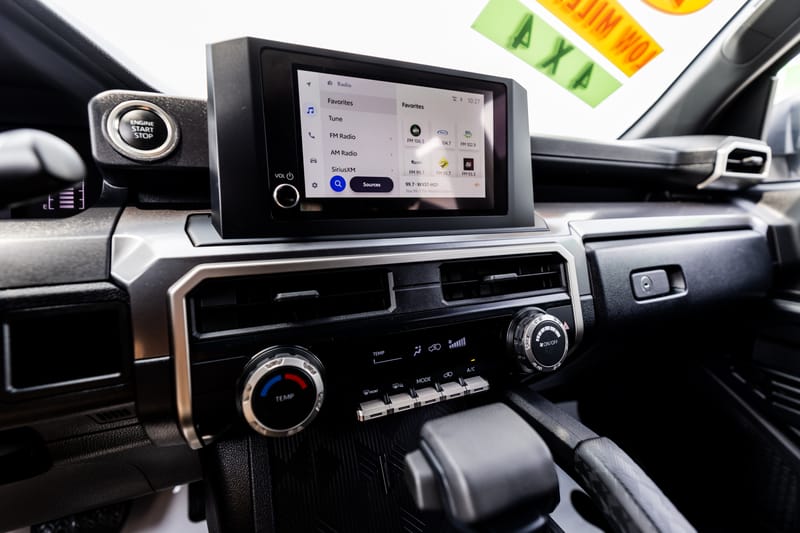 2025 TOYOTA 4RUNNER SR5 - TOY011727